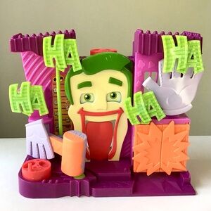 Fisher Price Imaginext Jokers Fun House Playset Batman DC Super Friends 2009